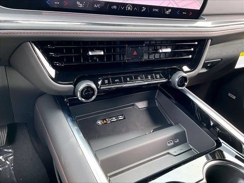New 2026 Chevrolet Suburban RST w/ Advanced Technology Package AWD/4WD image 23