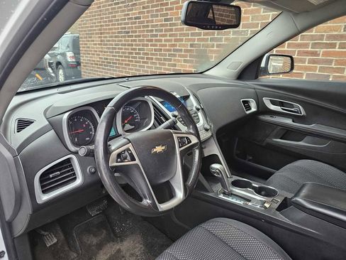 Used 2011 Chevrolet Equinox LT w/ Driver Convenience Package image 8