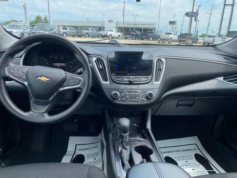 Used 2023 Chevrolet Malibu LT FWD image 15