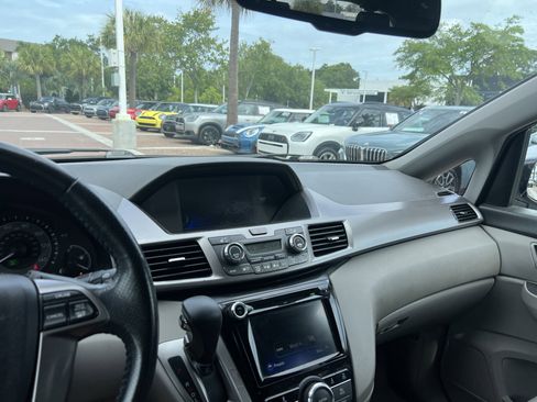Used 2017 Honda Odyssey EX-L image 30