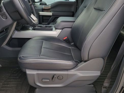 Certified 2022 Ford F450 Lariat w/ Lariat Ultimate Package image 6