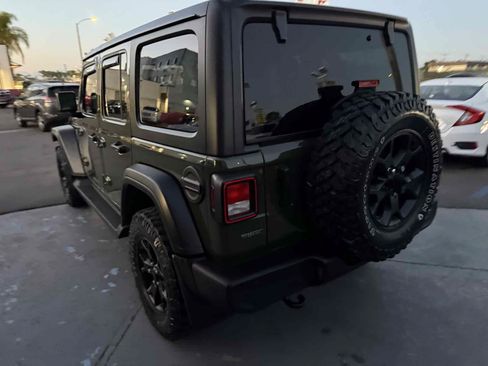 Used 2021 Jeep Wrangler Unlimited Sport AWD/4WD image 28