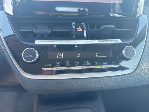 Used 2024 Toyota Corolla LE image 12