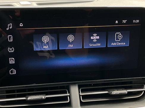 Used 2025 Chevrolet Trax LT w/ LT Convenience Package image 31