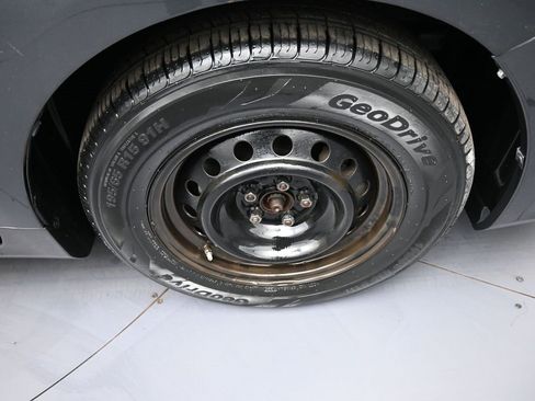 Used 2012 Toyota Corolla LE image 13