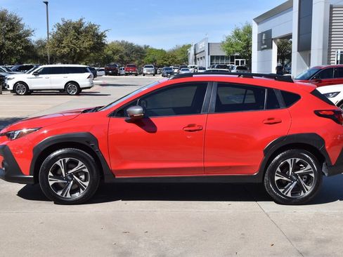 Used 2024 Subaru Crosstrek 2.0i Premium w/ Crosstrek Mirror Package image 12