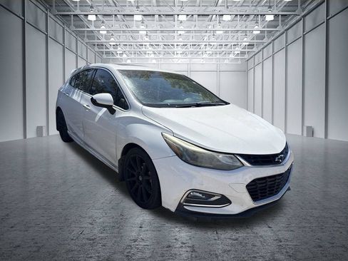 Used 2017 Chevrolet Cruze Premier FWD image 7