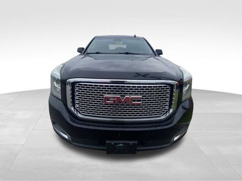 Used 2015 GMC Yukon Denali w/ Open Road Package AWD/4WD image 15