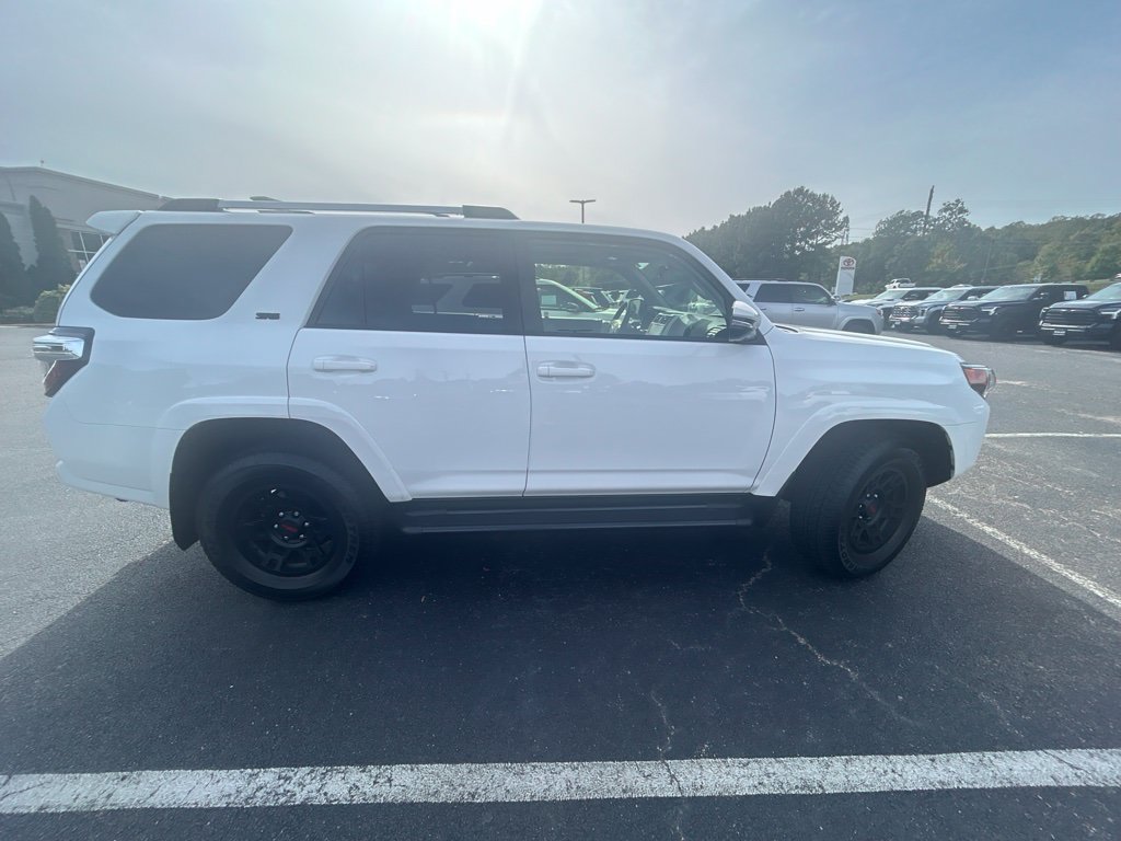 Used 2024 Toyota 4Runner SR5 Premium w/ Moonroof Package AWD/4WD image 2