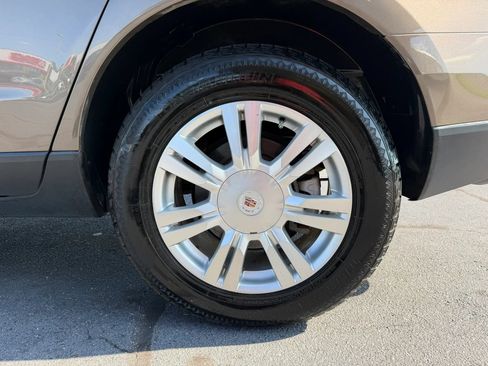 Used 2014 Cadillac SRX Luxury w/ Driver Awareness Package AWD/4WD image 28