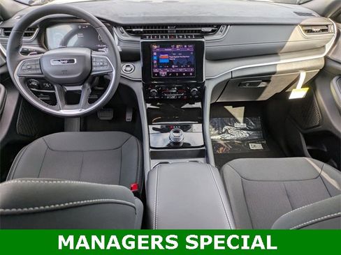 New 2025 Jeep Grand Cherokee L Laredo w/ Luxury Tech Group I image 22