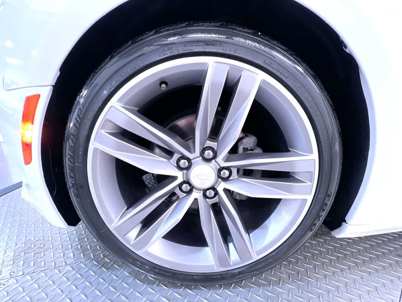 Used 2018 Chevrolet Camaro LT w/ RS Package RWD image 10