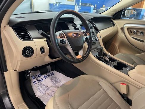 Used 2019 Ford Taurus SE FWD image 18
