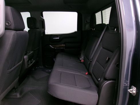 Used 2021 Chevrolet Silverado 1500 LT Trail Boss w/ Convenience Package II AWD/4WD image 9