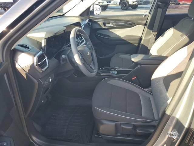 Used 2024 Chevrolet TrailBlazer LT w/ Driver Confidence Package FWD image 17