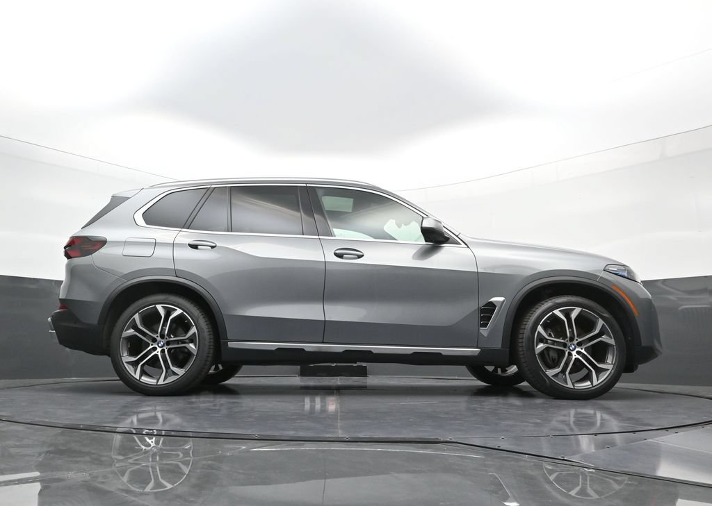 New 2026 BMW X5 xDrive40i AWD/4WD image 29