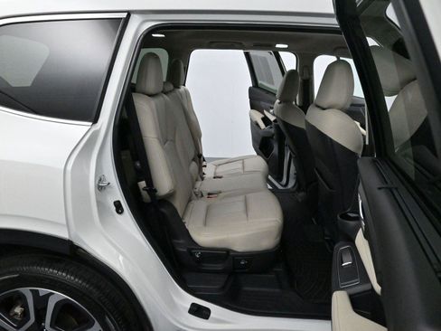 Used 2023 Subaru Ascent Limited image 30