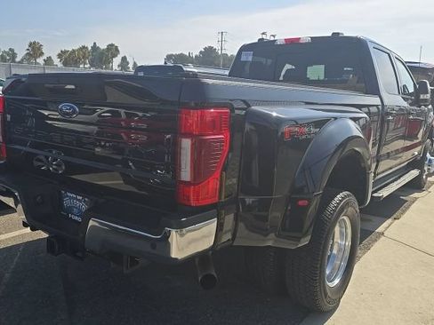 Used 2022 Ford F350 Lariat w/ Lariat Ultimate Package AWD/4WD image 2