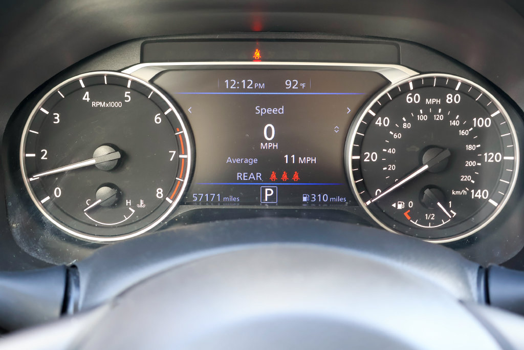 Used 2024 Nissan Altima 2.5 SV FWD image 11