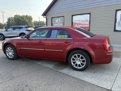 Used 2008 Chrysler 300 Touring RWD image 8