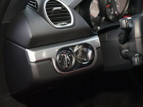 Used 2024 Porsche 718 Cayman RWD image 14