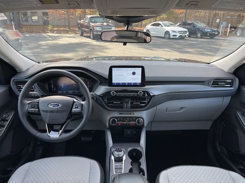 Certified 2023 Ford Escape Active w/ Cold Weather Package image 8