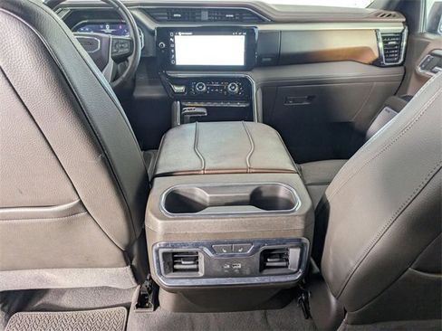 Used 2024 GMC Sierra 1500 Denali image 32