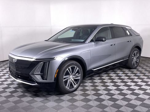 Certified 2024 Cadillac Lyriq Luxury RWD image 17
