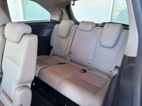 Used 2019 Honda Odyssey EX-L image 17