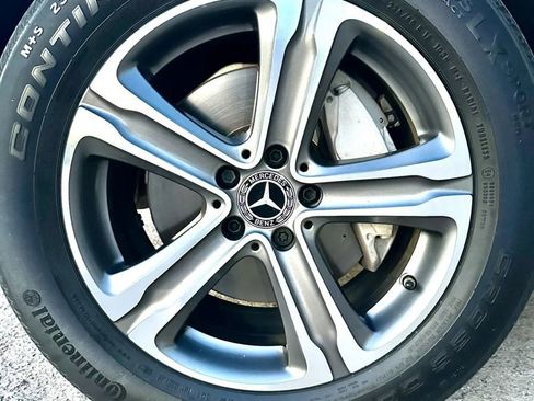 Used 2018 Mercedes-Benz GLC 300 image 42