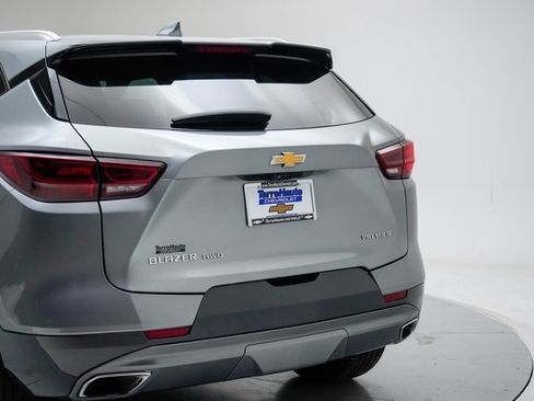 Used 2023 Chevrolet Blazer Premier w/ Driver Confidence II Package image 5