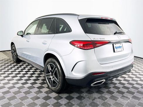 Used 2025 Mercedes-Benz GLC 300 GLC 300 image 4