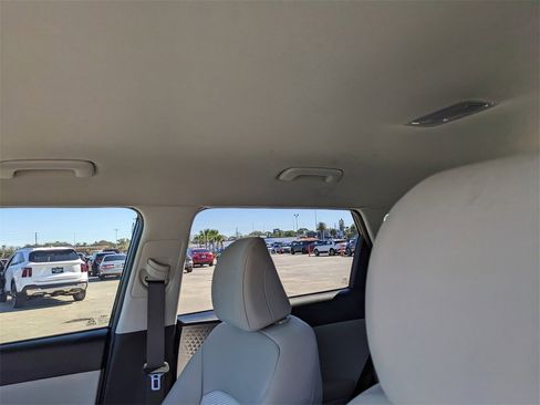 Certified 2024 Kia Soul LX w/ Option Group 015 image 22