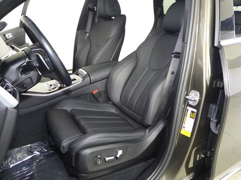 Used 2021 BMW X5 sDrive40i w/ Premium Package image 22