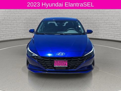 Used 2023 Hyundai Elantra SEL w/ Convenience Package FWD image 2