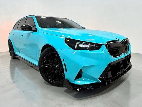 Used 2026 BMW M5 Touring AWD/4WD image 4