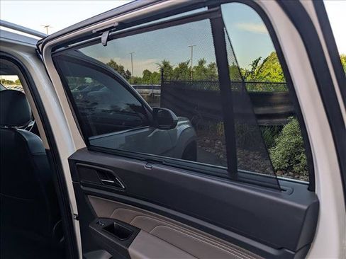 Certified 2023 Volkswagen Atlas SEL AWD/4WD image 17