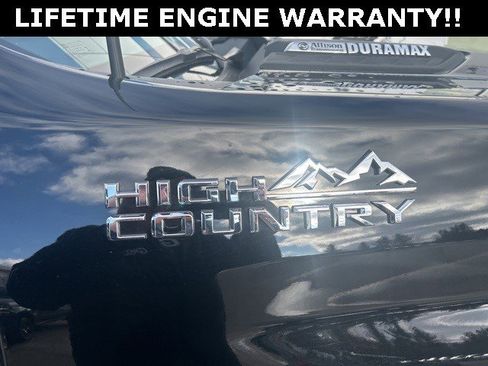 Certified 2022 Chevrolet Silverado 2500 High Country w/ Technology Package image 7