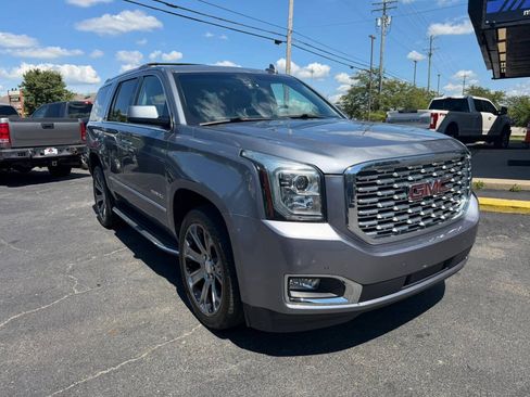 Used 2018 GMC Yukon Denali AWD/4WD image 10