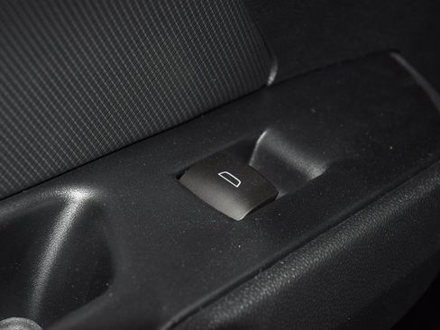 New 2025 Chevrolet Equinox EV RS w/ Convenience Package II image 43