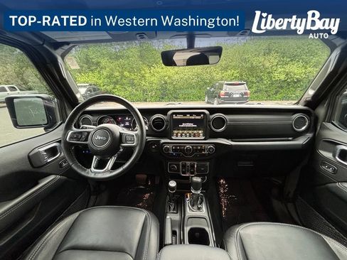 Used 2023 Jeep Wrangler Unlimited Sahara w/ Cold Weather Group AWD/4WD image 18