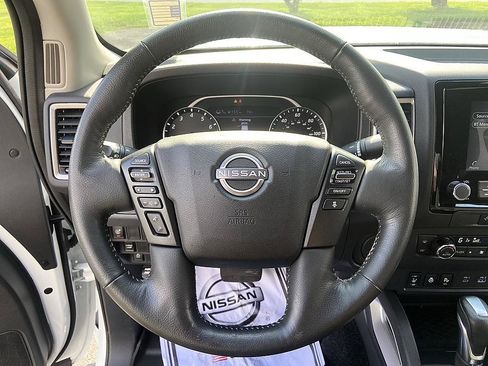 Certified 2024 Nissan Frontier SV w/ SV Convenience Package RWD image 22