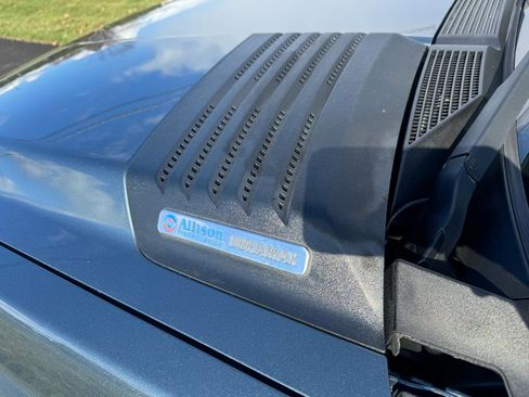 Used 2007 Chevrolet Silverado 3500 LT w/ EZ-Lift Tailgate Package image 24