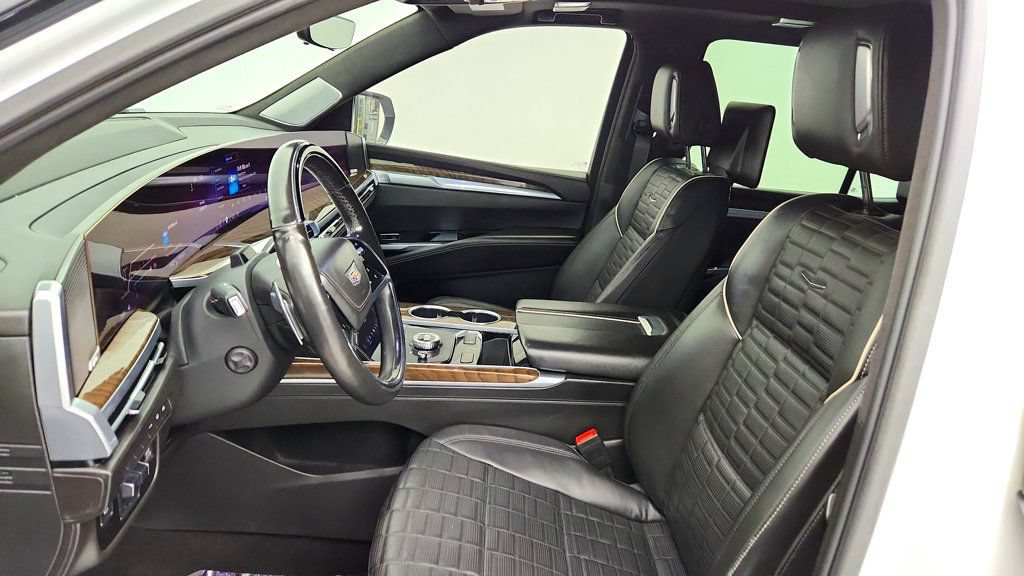 Used 2025 Cadillac Escalade Sport Platinum AWD/4WD image 21