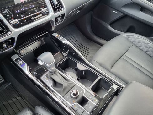 Used 2023 Kia Sorento SX Prestige image 26