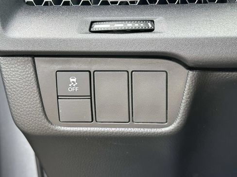 Used 2025 Honda CR-V EX image 18