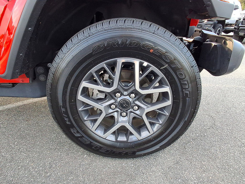 Used 2026 Jeep Wrangler Unlimited Sahara AWD/4WD image 33