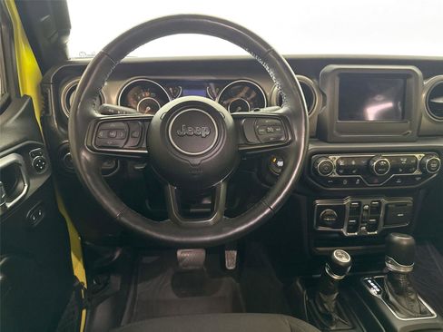 Used 2022 Jeep Wrangler Unlimited Sport w/ Xtreme Recon 35" Tire Package AWD/4WD image 28
