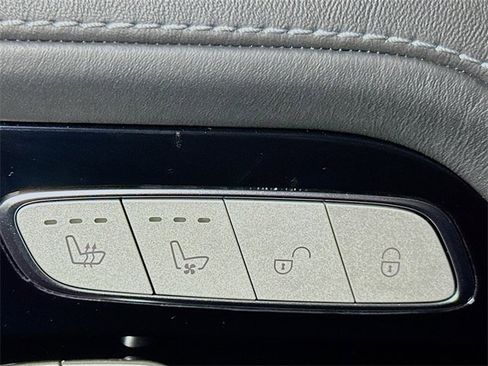 Used 2022 Mercedes-Benz G 550 G 550 image 18