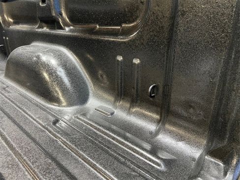 Used 2017 Chevrolet Silverado 1500 LT image 6